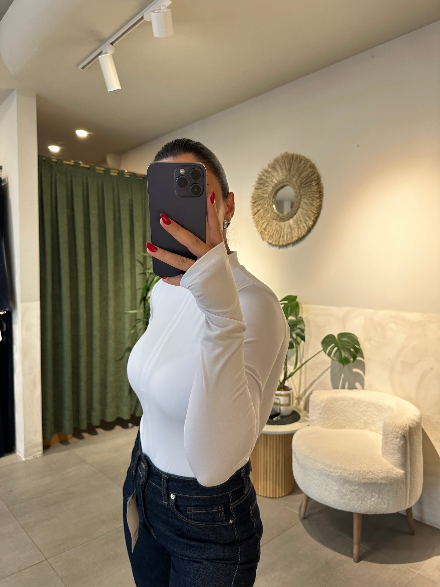 Yakası Fermuar Detaylı Bluz Beyaz