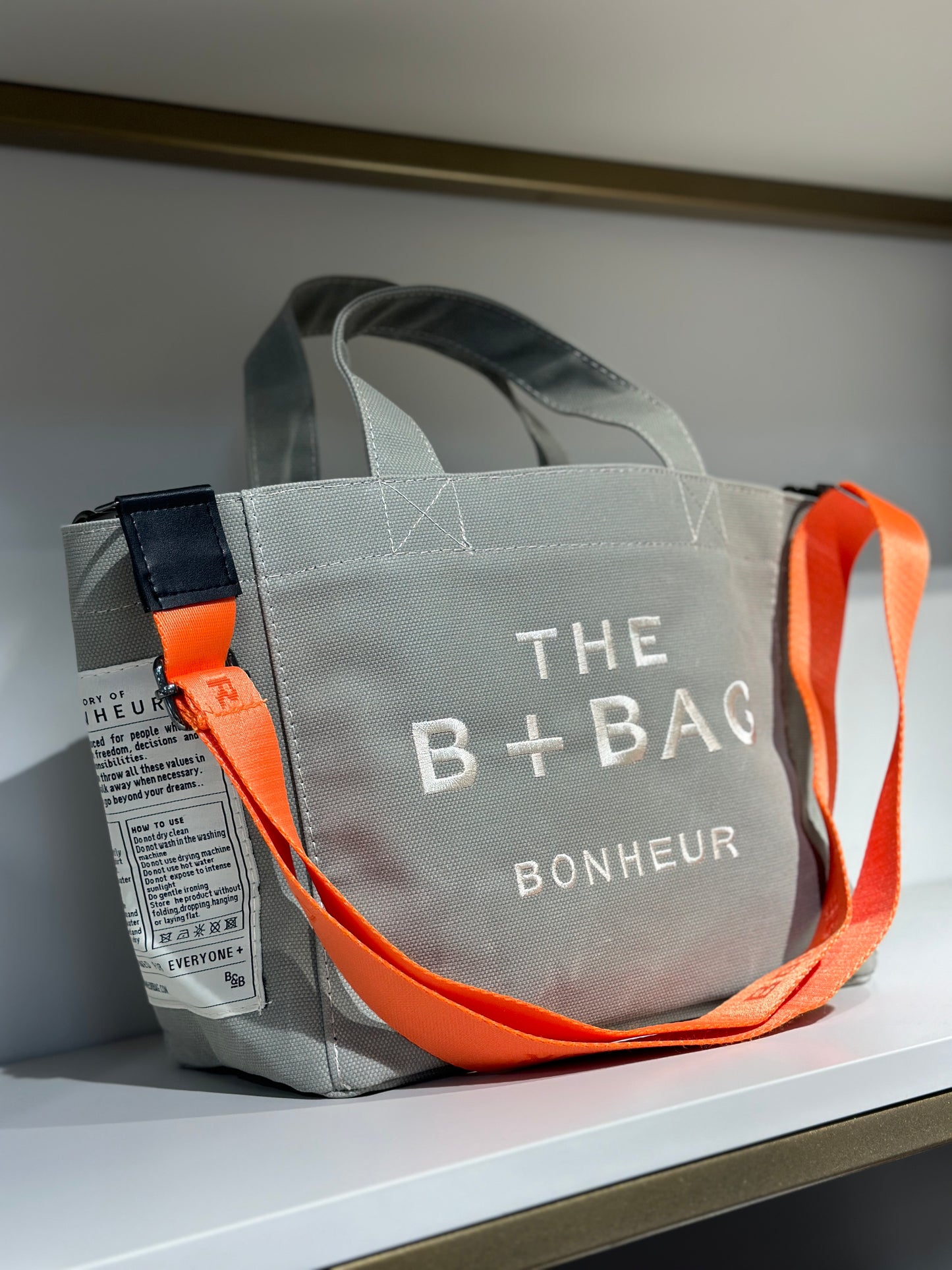 BONHEUR The B+BAG İthal Mumlu Kanvas Küçük Boy Kadın Çanta