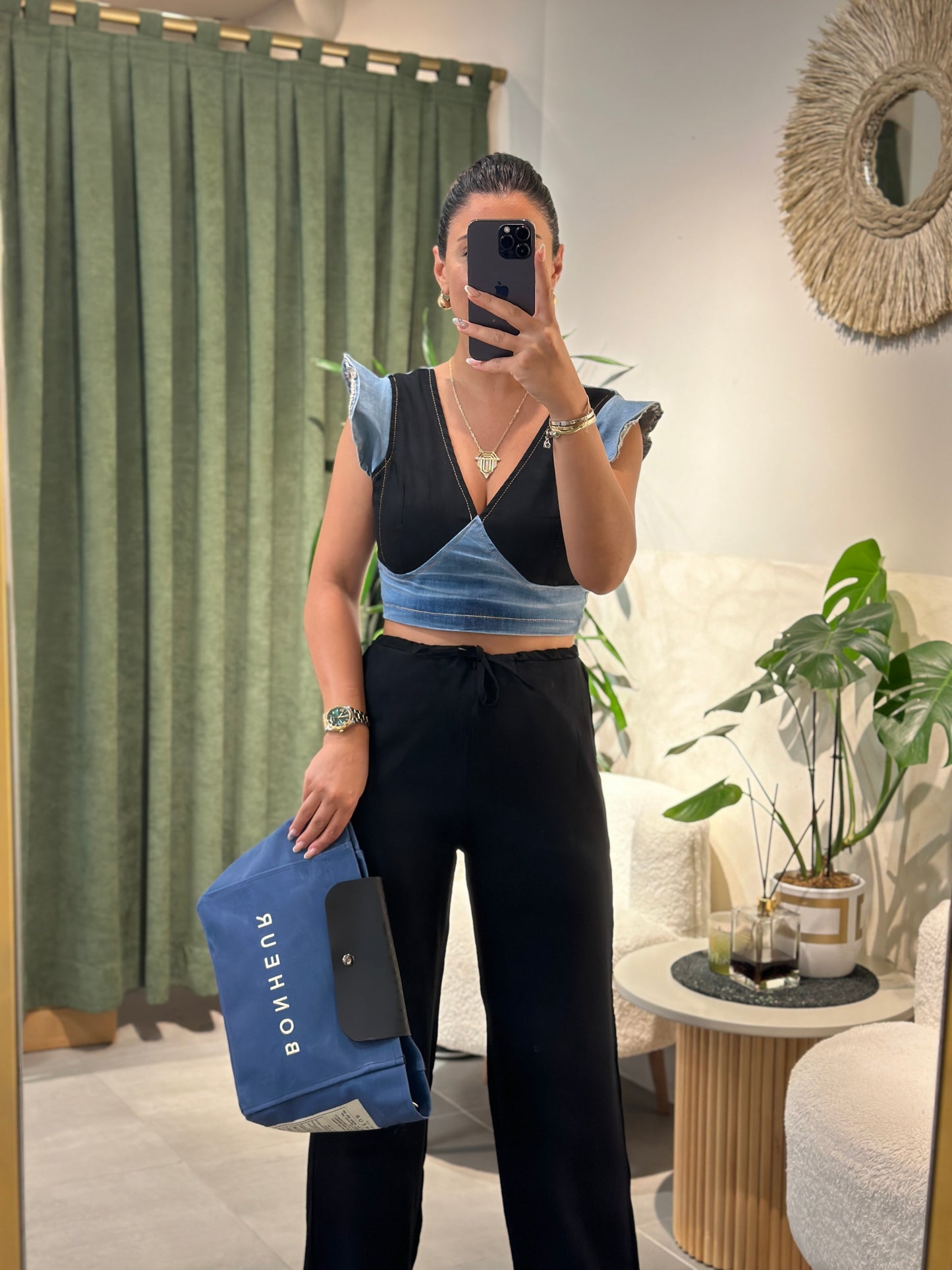 Siyah V Yaka Kol Detaylı Jean Bluz