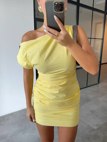 Sarı Omuz Detaylı Drapeli Mini Elbise